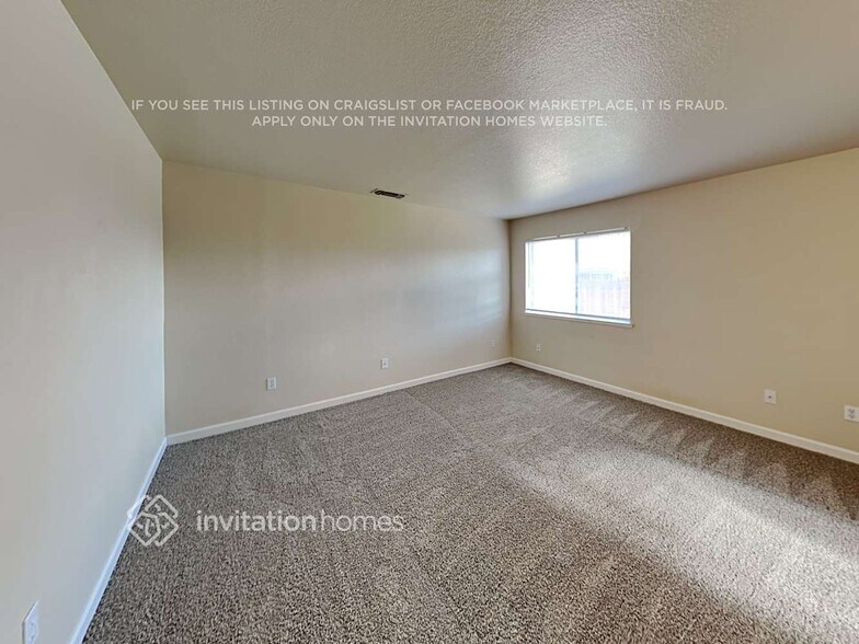 Building Photo - 555 Spruce St