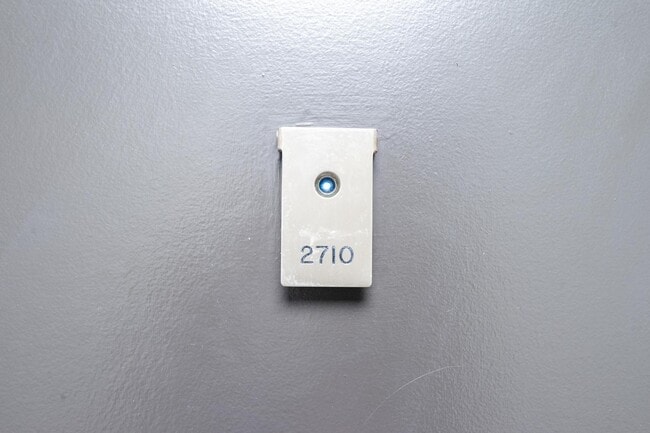 Building Photo - 1700 E 56th St