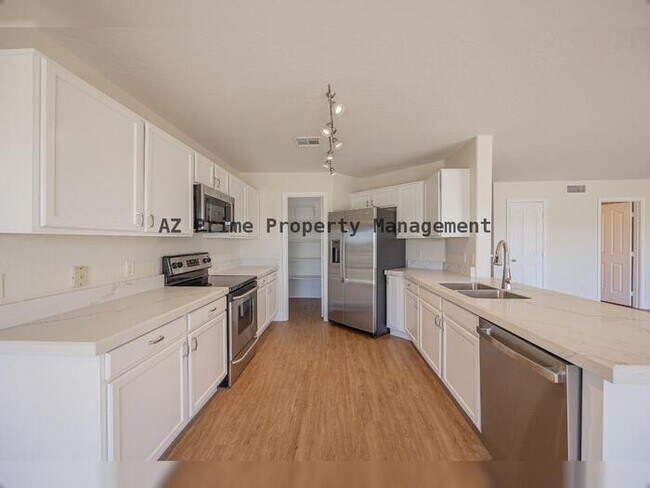 Building Photo - 1255 S Western Skies Dr