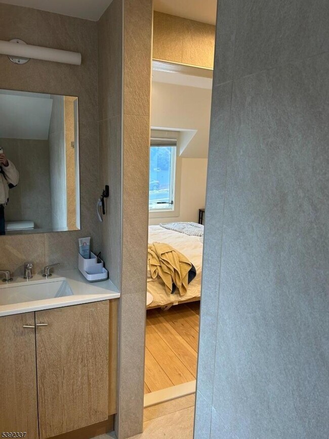 Building Photo - 57 Baltusrol Rd