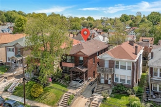 Building Photo - 2311 Sherbrook St