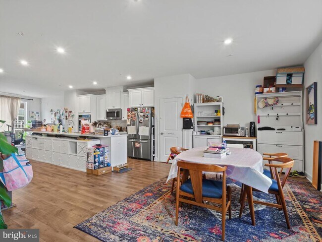 Building Photo - 9508 Townfield Pl
