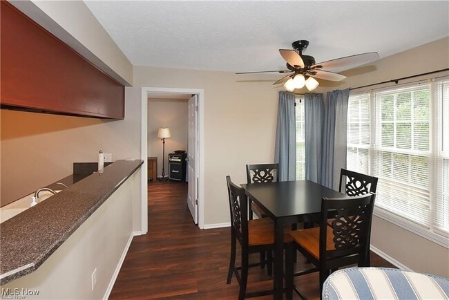 Building Photo - 1408 Stoney Run Trail