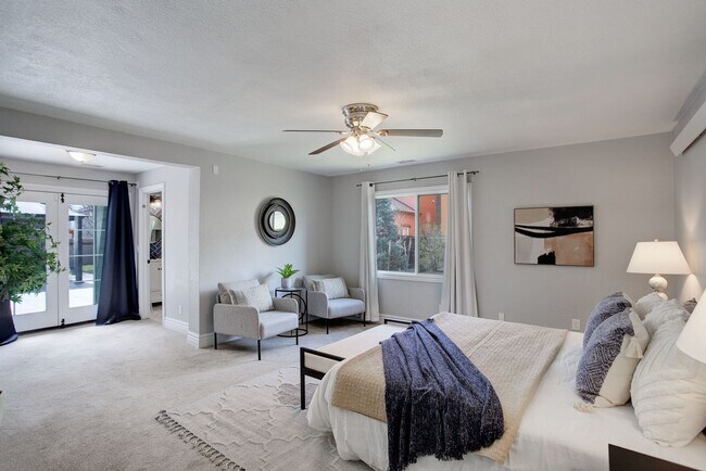 Building Photo - 4 Bed | 2 Bath | Spacious Backyard | Prime...