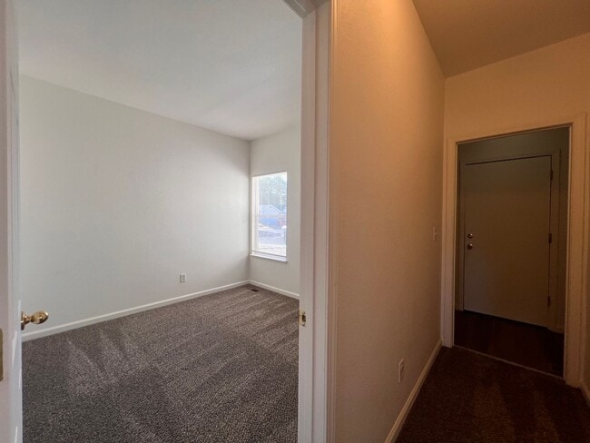Building Photo - Mallard Estates 4 Bedroom, 2 Bath Home- Fallon, NV