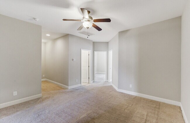 Building Photo - 2005 Kings Gate Ln