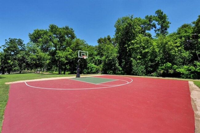 Building Photo - 3112 Freemont St