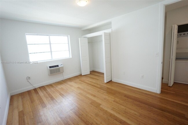 Building Photo - 7950 Tatum Waterway Dr