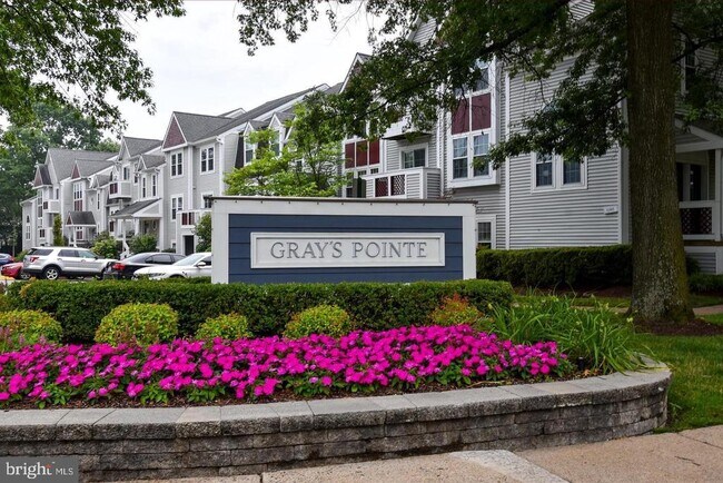 Building Photo - 4056 Grays Pointe Ct