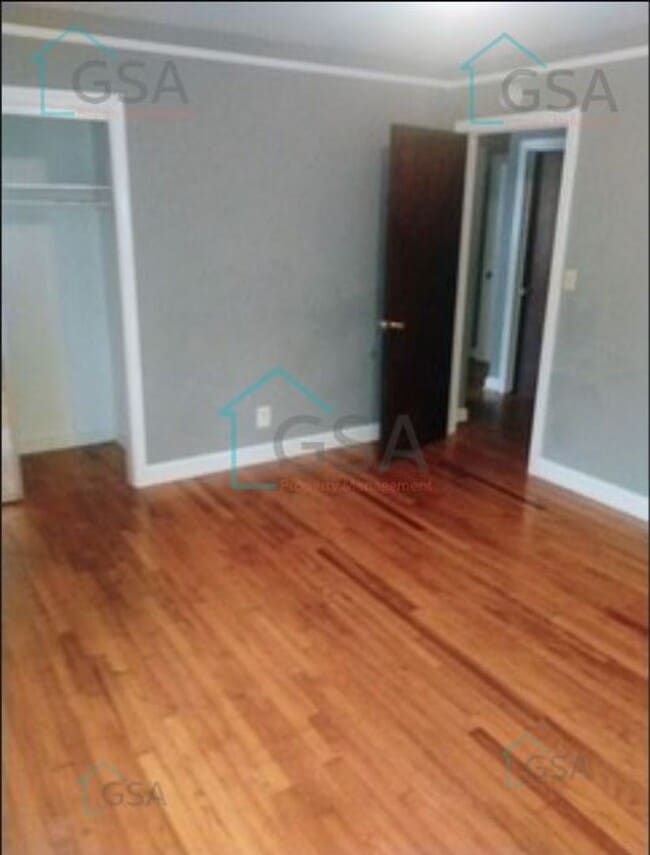 Building Photo - Two Bedroom Two Bath