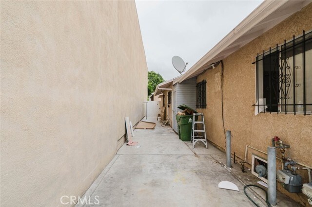 Building Photo - 5257 Fountain Ave