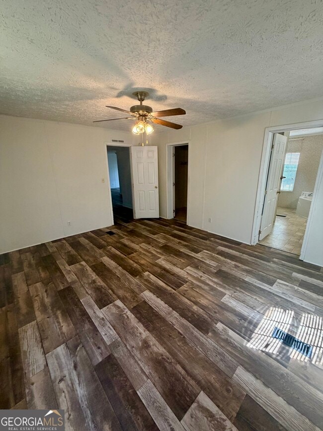 Building Photo - 3116 South St