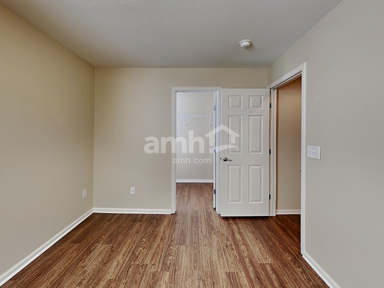 Building Photo - 451 Baler Ct