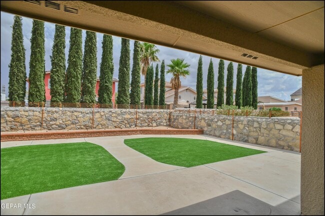 Building Photo - 3140 Tierra Encino Dr