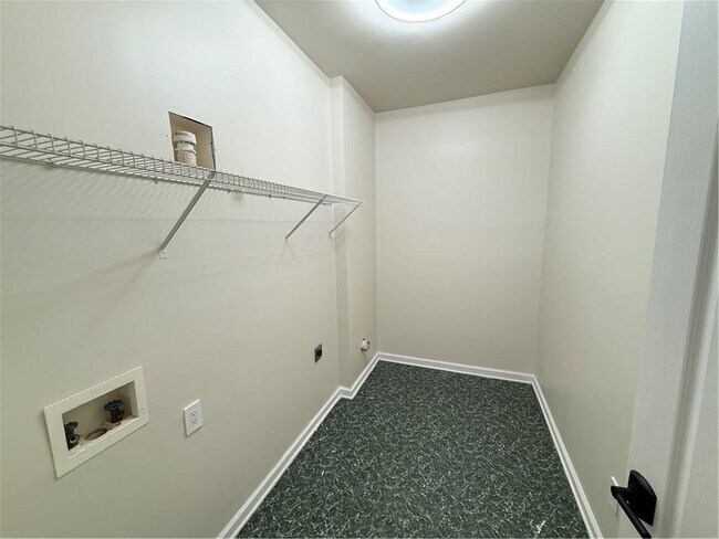Building Photo - 2822 Savannah Walk Cove