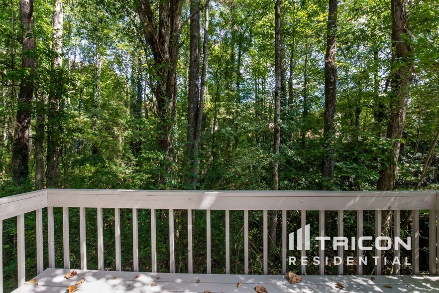 Building Photo - 1358 Chatley Way