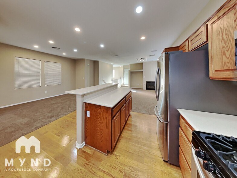 Building Photo - 10637 Chestnut Timber Ct