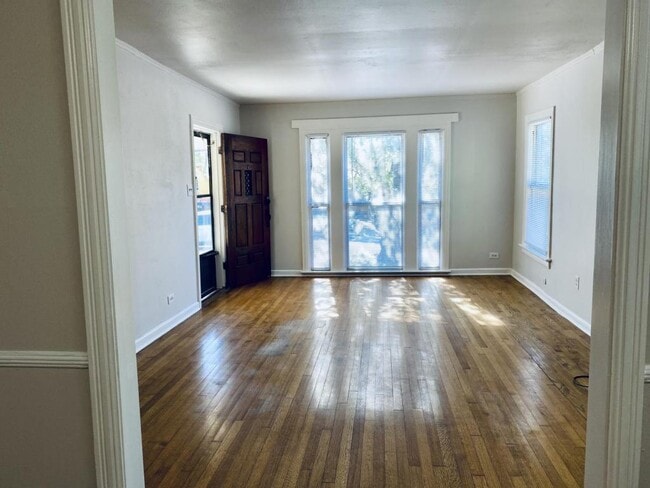 Building Photo - 223 Shadwell Dr