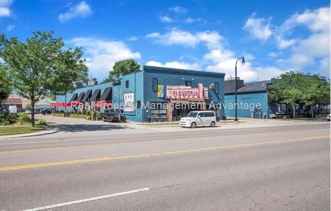 Building Photo - Fully Updated Two Bedroom with Contemporary Style and Comfort Throughout!