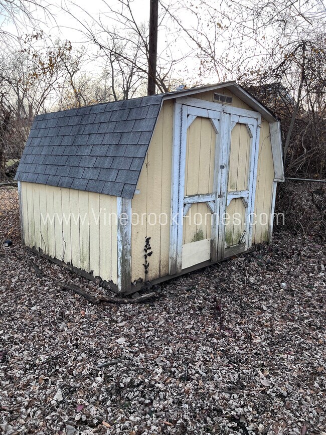 Building Photo - 8211 Ruskin Way