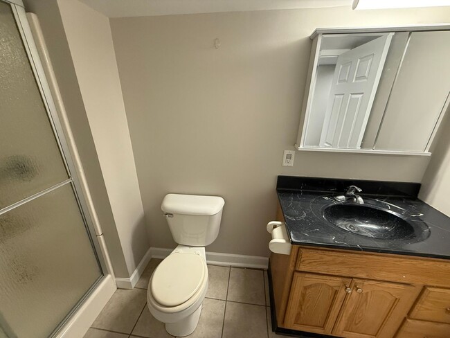 Building Photo - Spacious 4 Bedroom, 2 Bath Home — Walk to ...