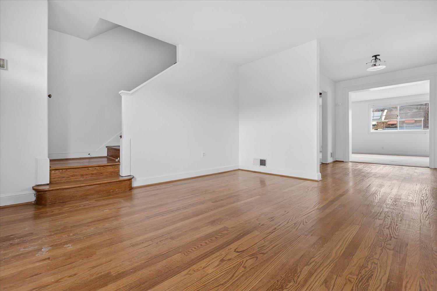 Building Photo - 4336 Dubois Pl SE