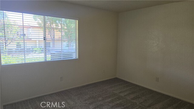 Building Photo - 1365 Crafton Ave
