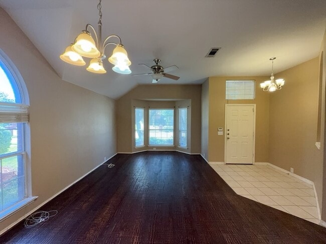 Building Photo - 3024 Peppercorn Dr