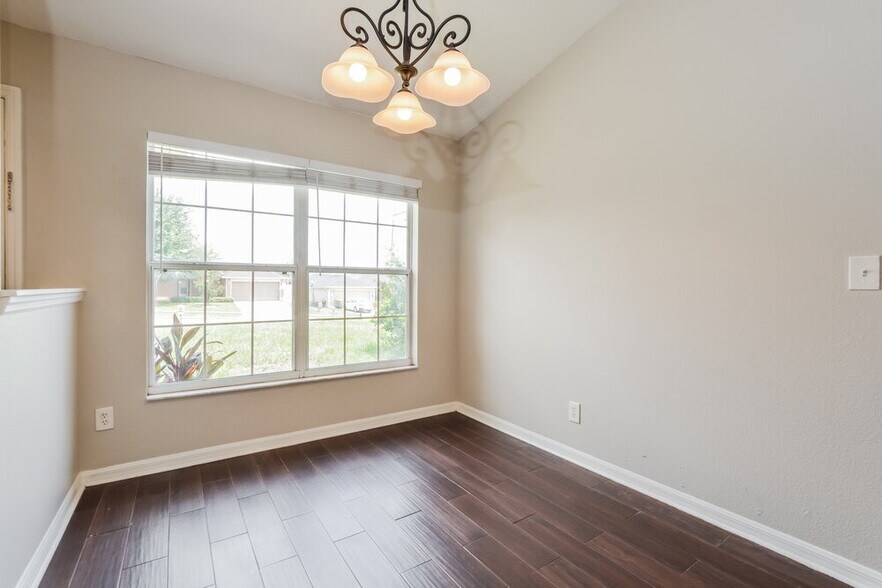 Building Photo - 12131 Goldenstar Ln