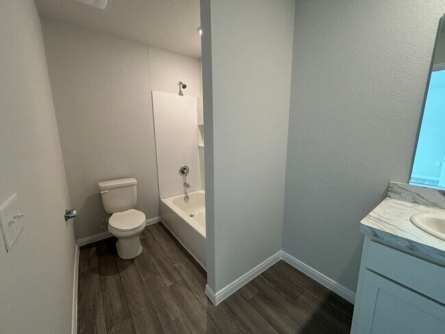 Building Photo - 2242 Dry Moss Way