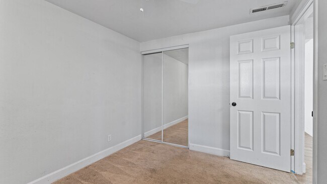 Building Photo - 3 Bedroom home in Winters