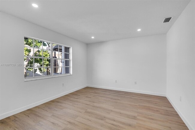 Building Photo - 14755 SW 82nd Terrace