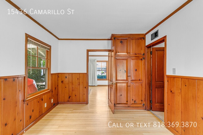 Building Photo - 15436 Camarillo St