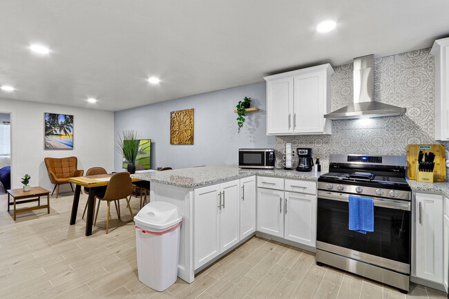 Full Kitchen with Dining Table - 5200 Carousel Dr