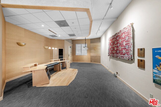 Building Photo - 1415 Cuesta Linda Dr