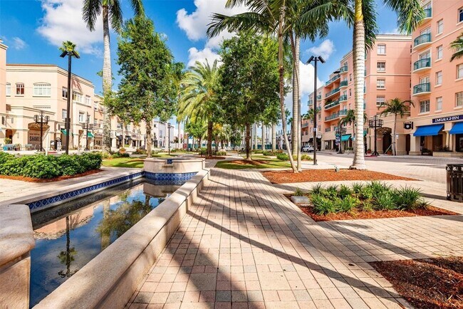 Building Photo - 101 SW 2nd Ave