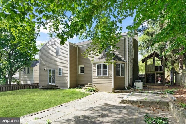 Building Photo - 6059 9th St N