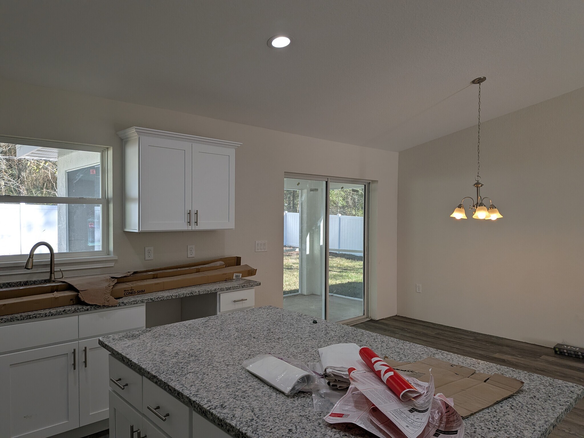 Building Photo - 9127 N Justa Dr