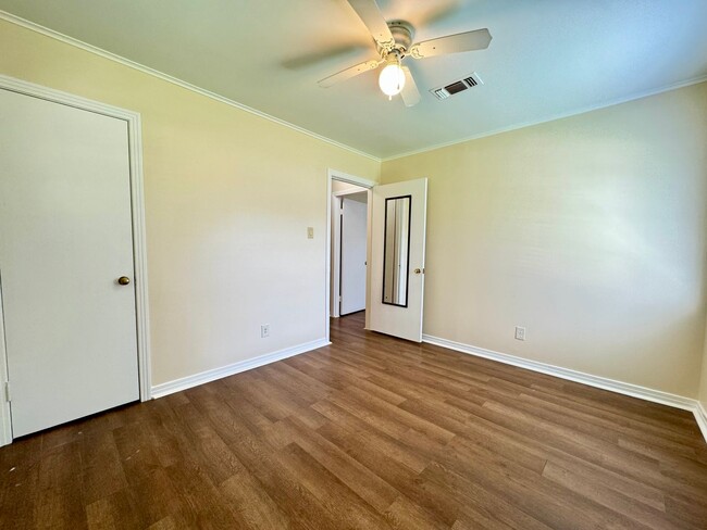 Building Photo - 3 Bed, 1.5 Bath Home in Ruston