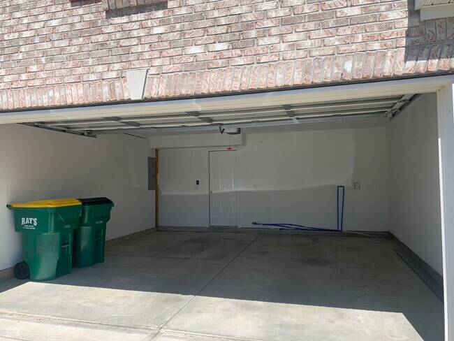 Building Photo - 12172 Black Hills Dr