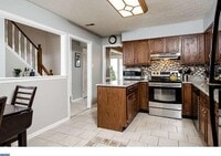 Building Photo - 1504 Virginia Ct