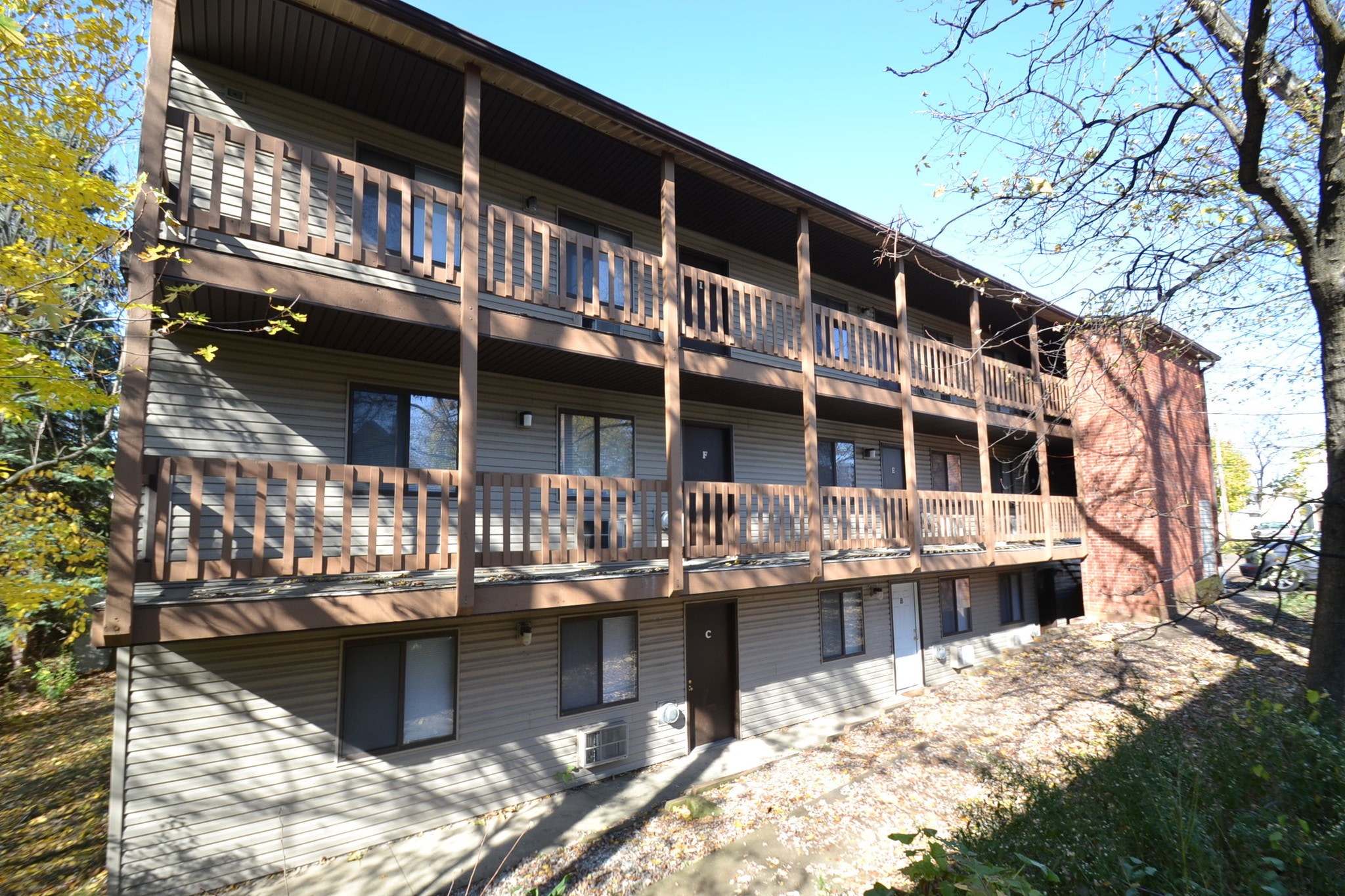 Building Photo - 278 Torrey St