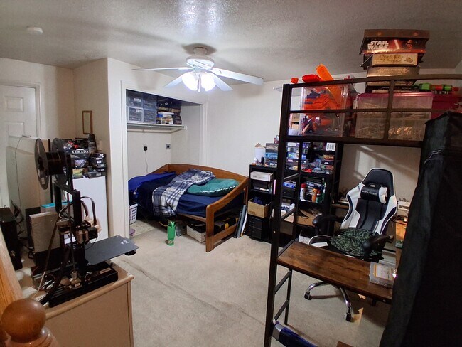 Building Photo - 565 N 300 E