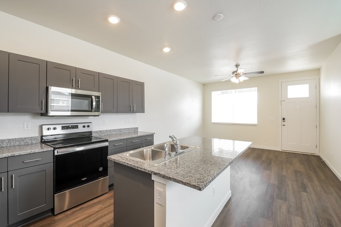 Building Photo - 13476 Oneida Ln