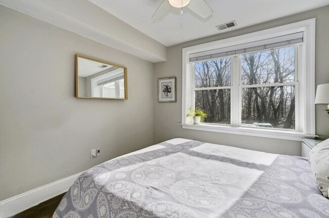 Building Photo - 3918 W St NW