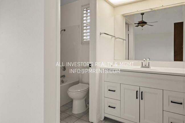 Building Photo - 6610 Brighton Pl