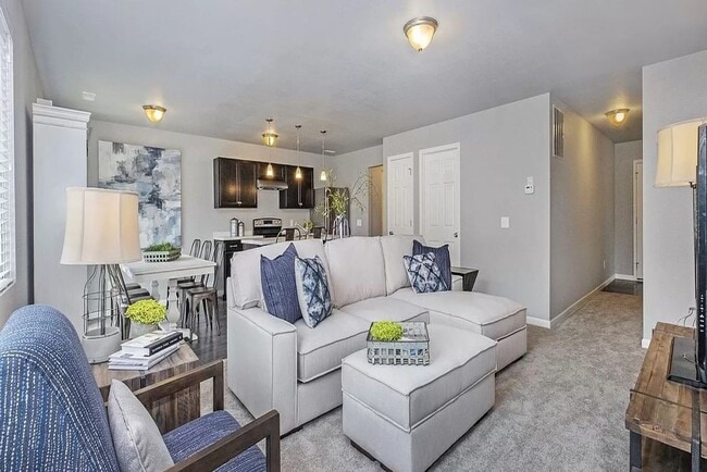 Building Photo - Beautiful Newer Condo for Lease