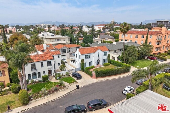 Building Photo - 823 Lorraine Blvd