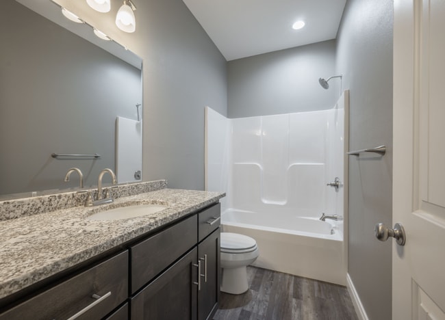 Building Photo - Brand New Neosho Unit now available for lease! $1,500 Rent/$1500 Deposit