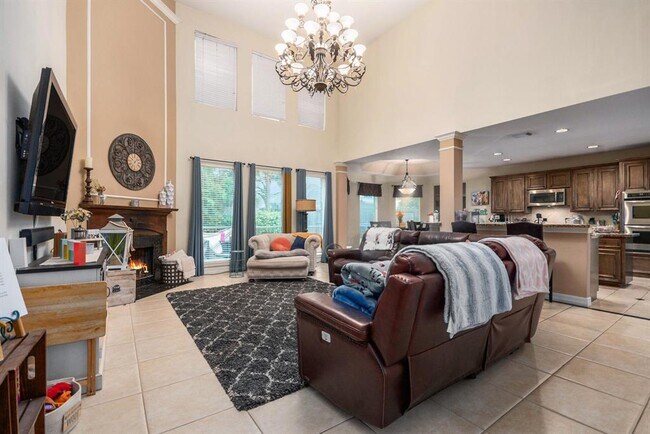 Building Photo - 305 Pinnacle Cove Ct